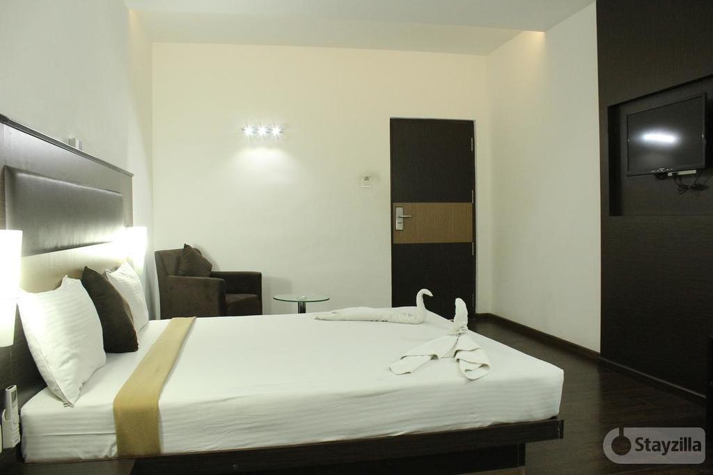 Hotel The Home Тирупур Екстериор снимка