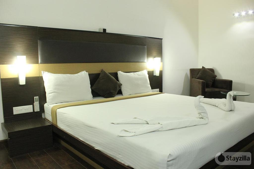 Hotel The Home Тирупур Екстериор снимка